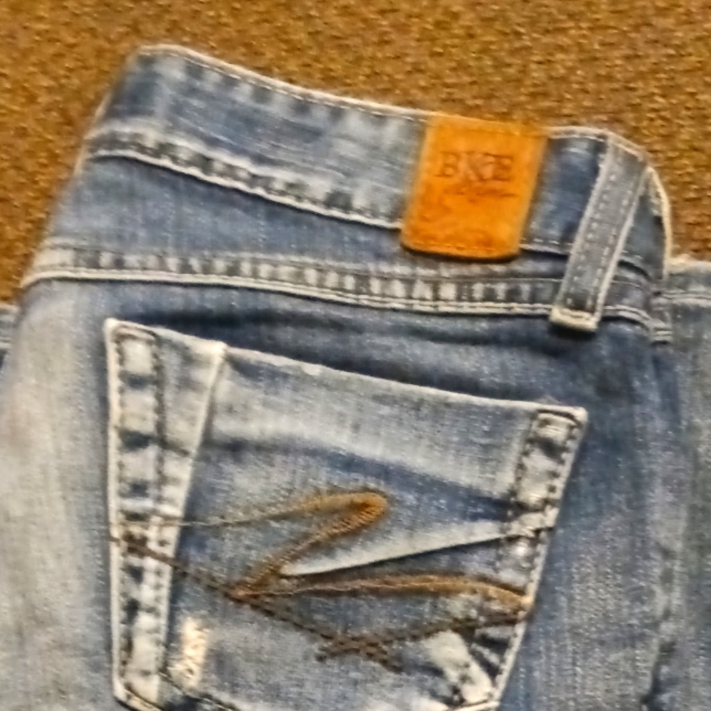 Buckle jeans